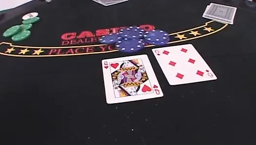 Pantat cewek super hot rambut cokelat ini dientot habis-habisan selesai poker
