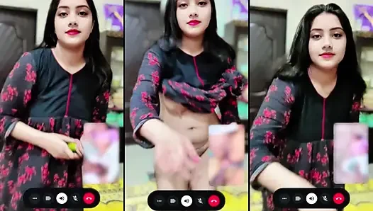 desi girl fingering in pussy on video call with her friends tight pussy fingering viral xxx video