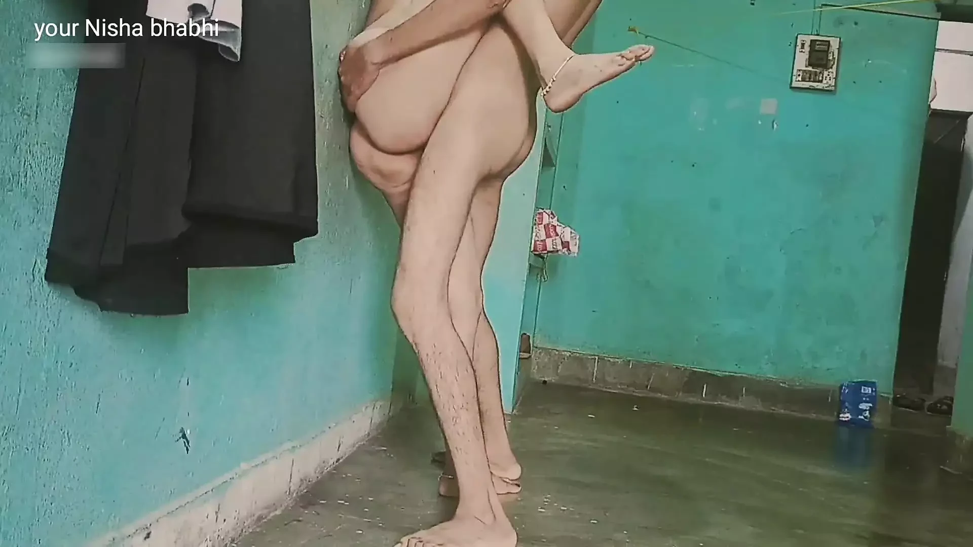 Gadis India dewasa melakukan seks hardcore panas dengan kekasihnya.