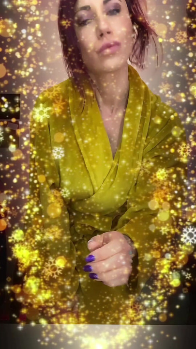 当我说我穿着黑色皮革内衣，你会期待这样吗？