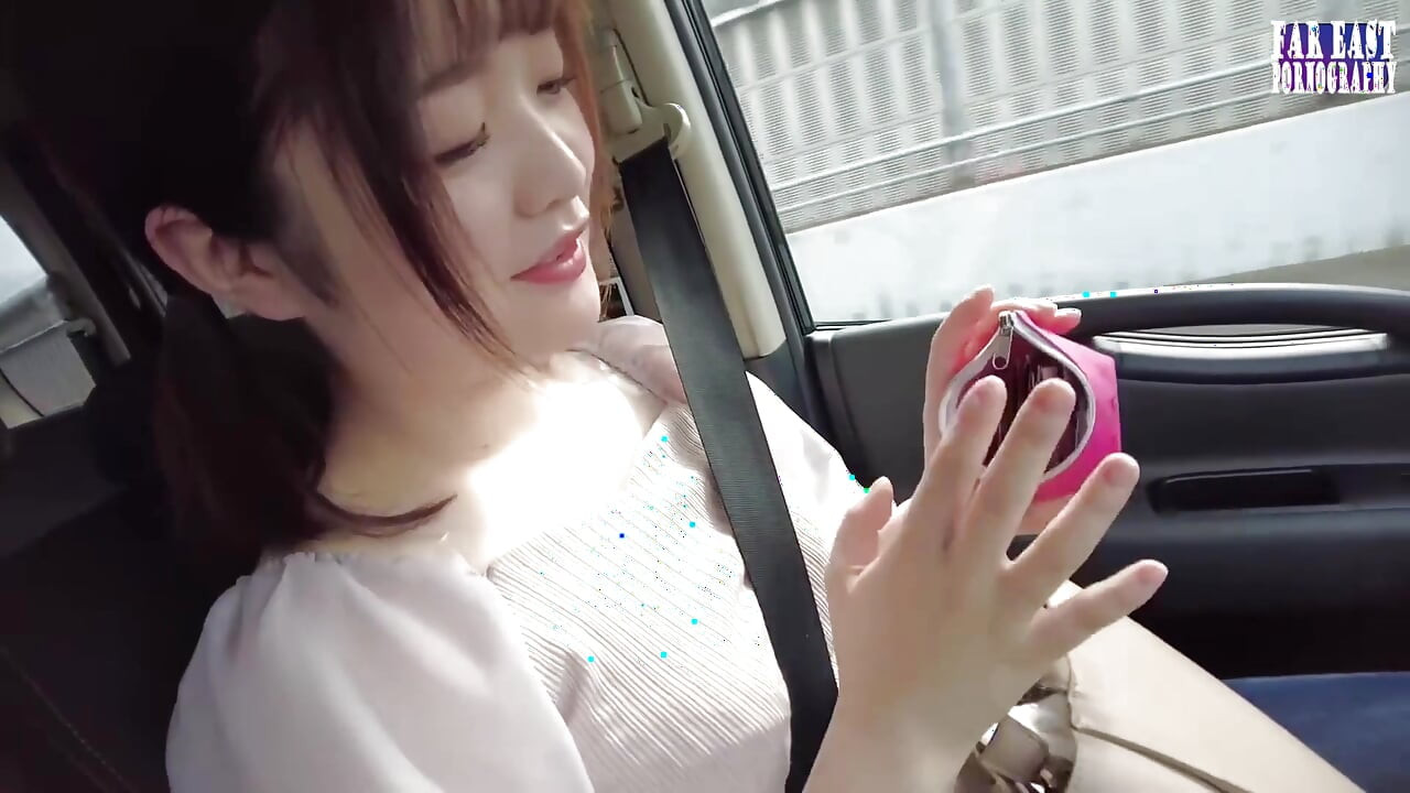 L’erre de préservatif, une jeune beauté audacieuse vide chaque goutte de chaleur dehors, épisode 2