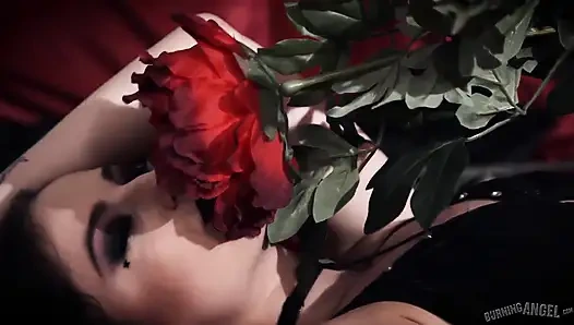 Burningangel - Kristen Scott genç kızın içine boşalıyor