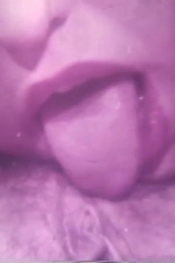 Hure Frisst Klitoris