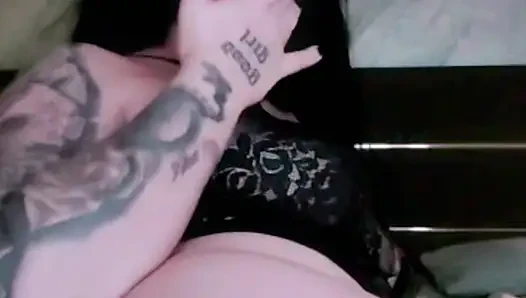 Vicky ist erfreut ihren dicken arsch