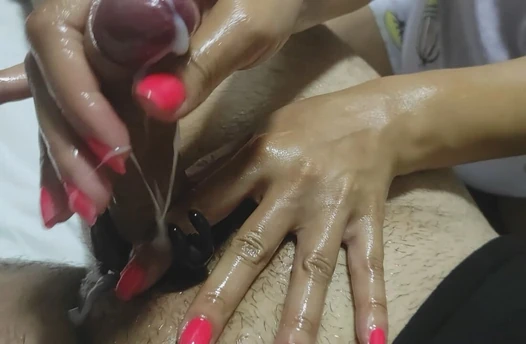 Pregnant lady fucked me with her MOST BEAUTIFUL HANDS