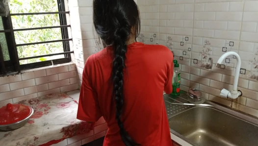 Kakak ipar India, masak makanan dengan cepat, aku mulai merasa lapar, harus pergi dengan rendah