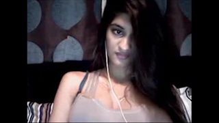 My name is Kanika, Video chat with me