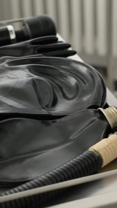 Solo Gasmask Games in the Rubber Clinic Part One