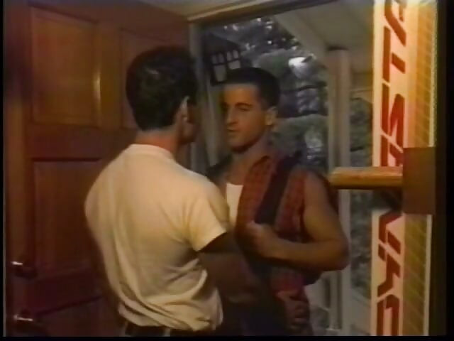 Cute guy gives rimming to this horny dude