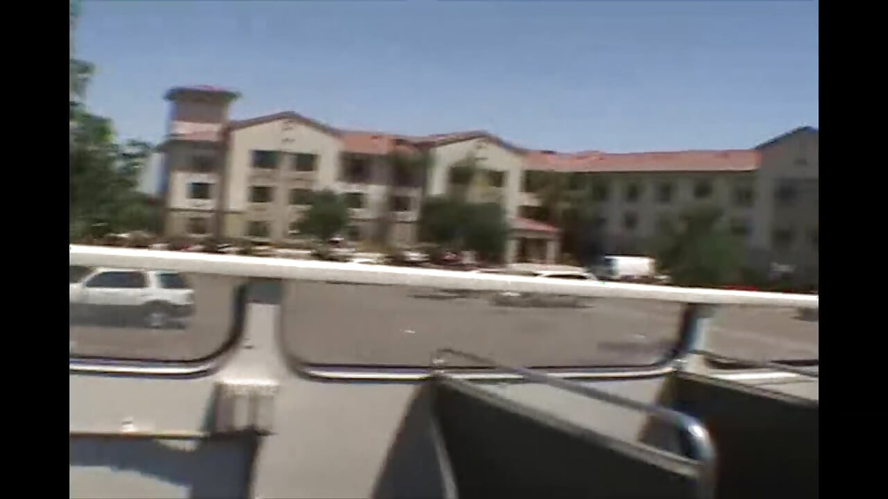 Lisa marie si seksi lagi asik masturbasi pakai dildo sampai muasin memeknya pakai dildo