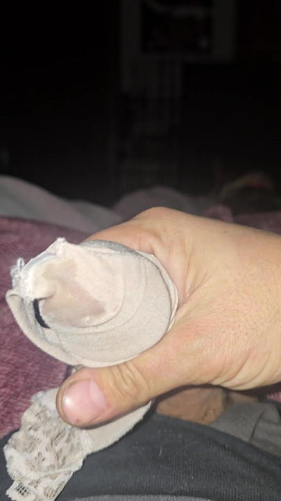 我填满了我的内裤