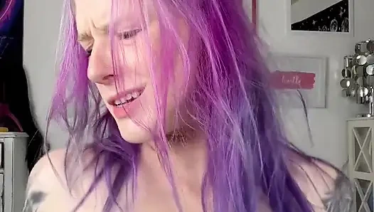 Permainan ludah ketiak berbulu