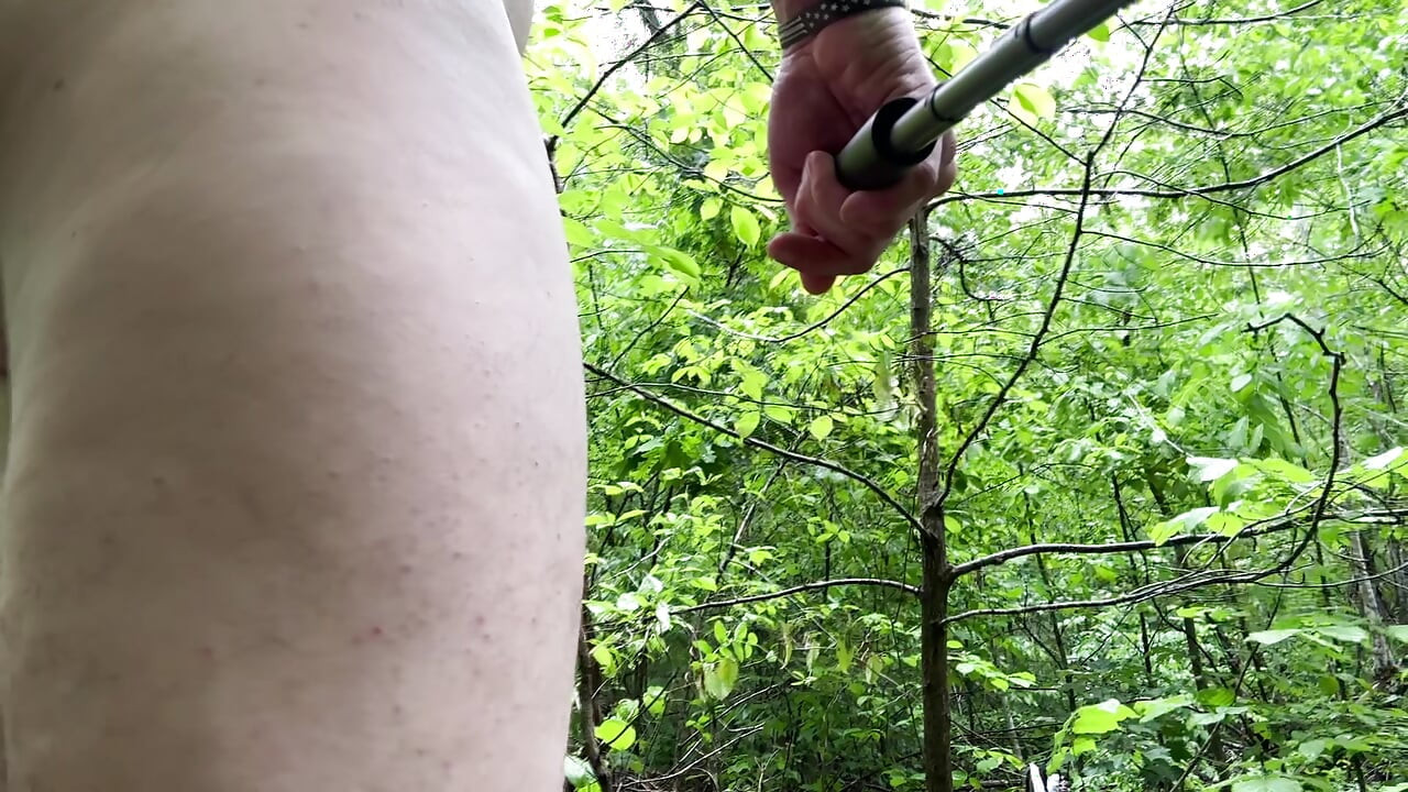 bubble butt femboy nude in public