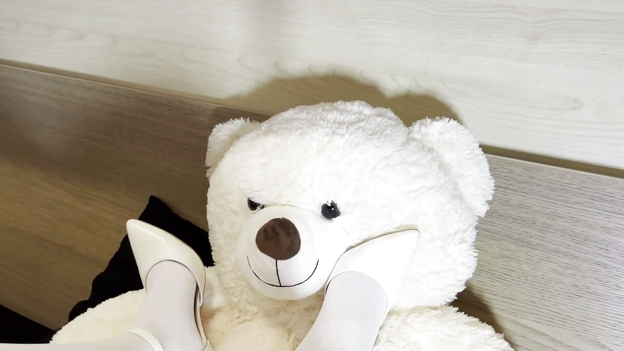 Heels Trample Teddy EP. 1