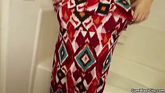 Jenni Noble's Bath Turns Cum Shower