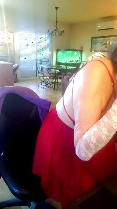 Diana, show your ass.