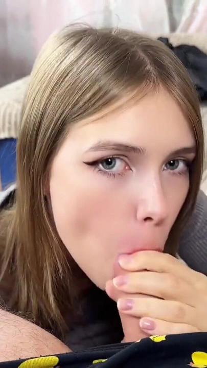 Went to Therapist with Severe Depression – She Said New Method and Ended with Cumshot on Her Face | Clip 1