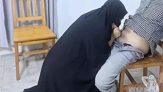 Hijab Girl with Niqab Drink a Fresh Cum from A Stranger in Waiting Room - Minokiiko