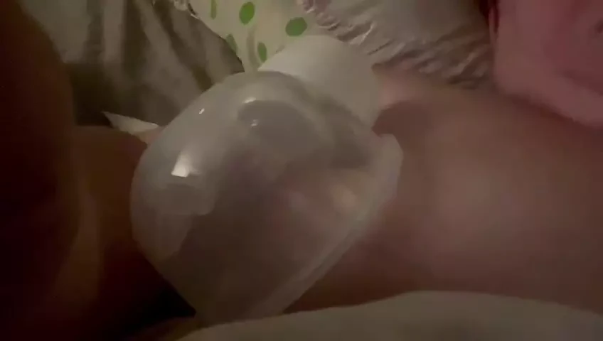 Breast pump