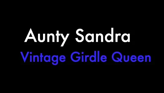 Aunty Sandra Stripping for You All Vgq34