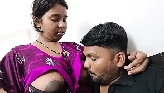 Devar apni bhabhi ki big boobs pahli bar aapne jibh se chat raha he - daver suking bhabhi boobs.