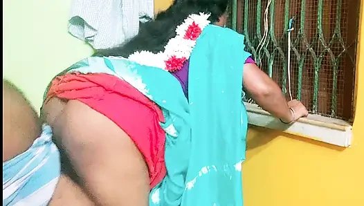 Tamil mature women fucked by her close neighbor.