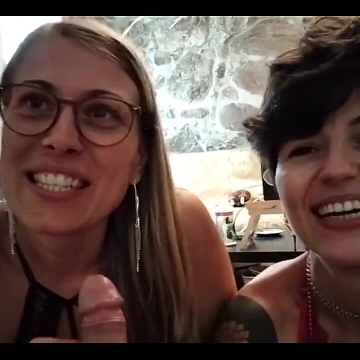 Natalie ve Thea ile Çift Oral Bakış Açısı