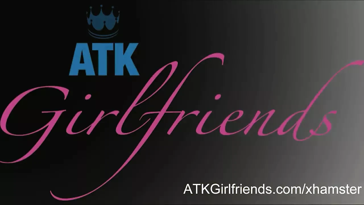 A date w Sofia Banks and Lara Brookes ends with a creampie
