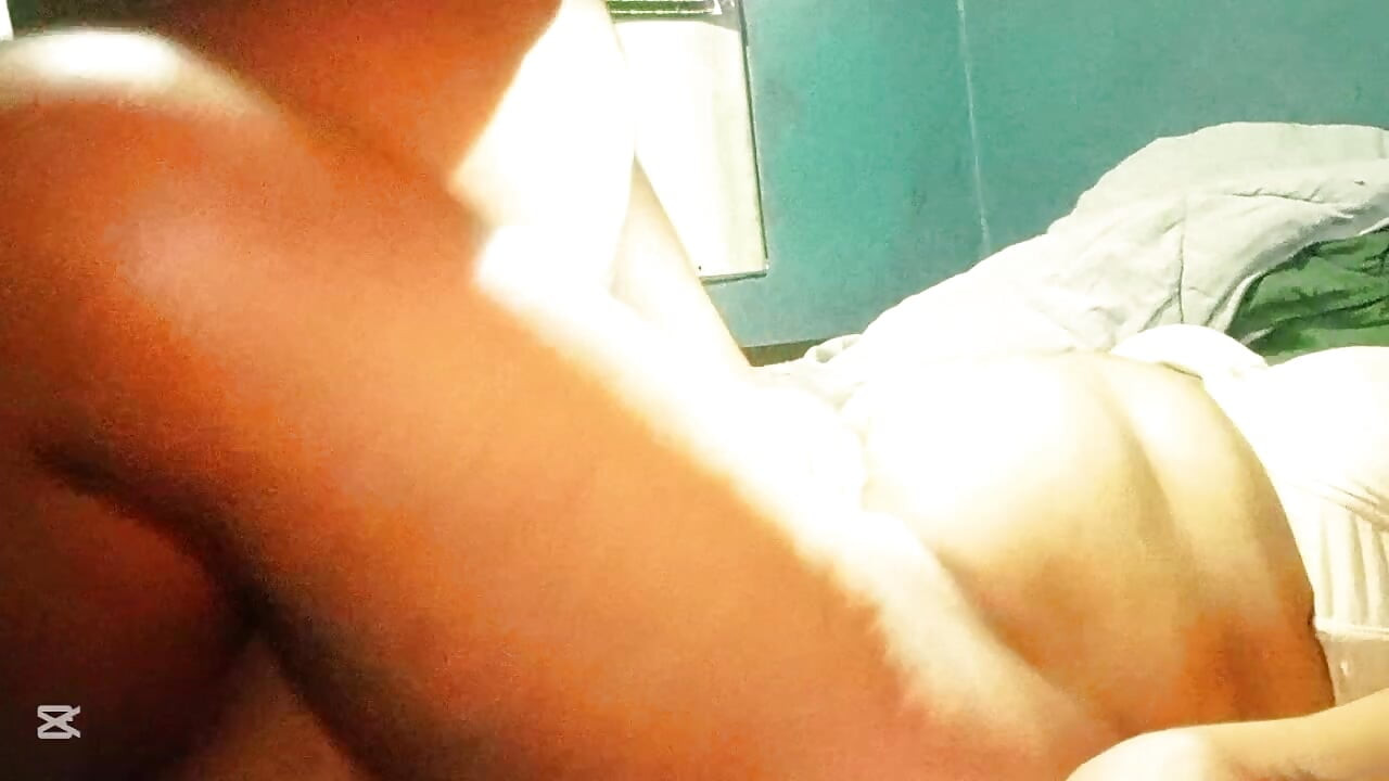 Wanita Tamil menerima seks anal dan vagina