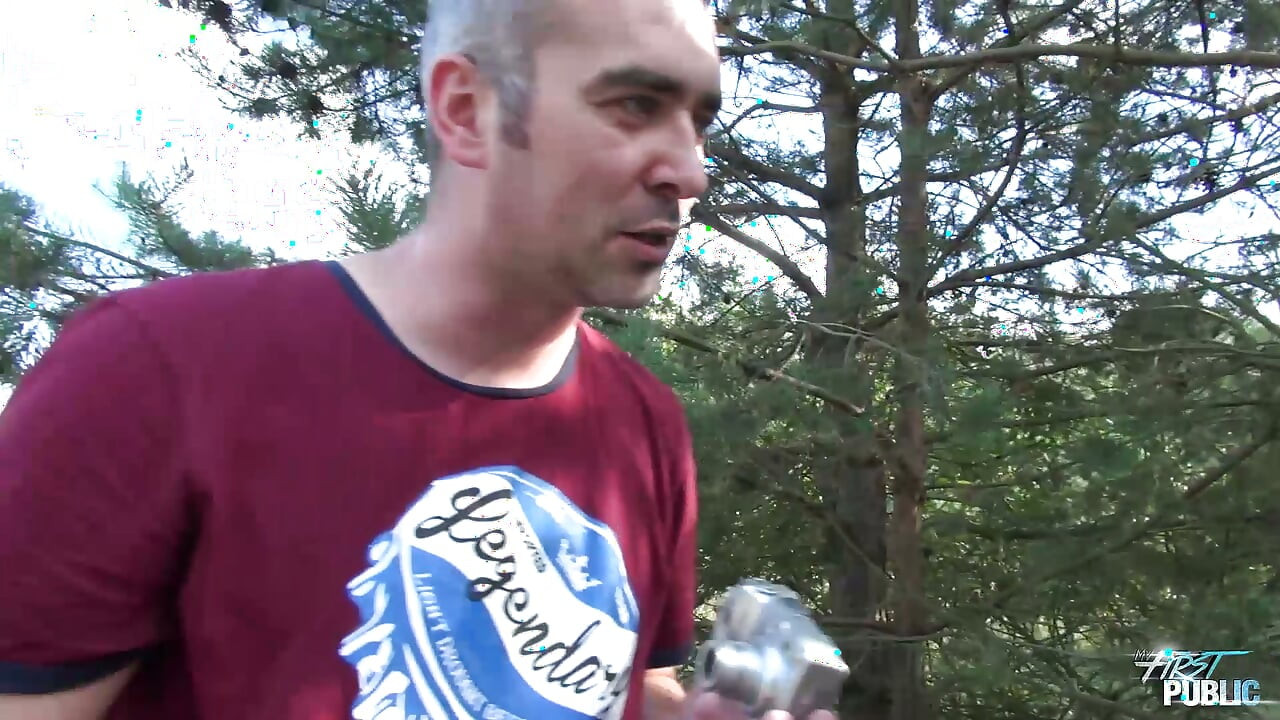 Outdoor Quickie For Joy