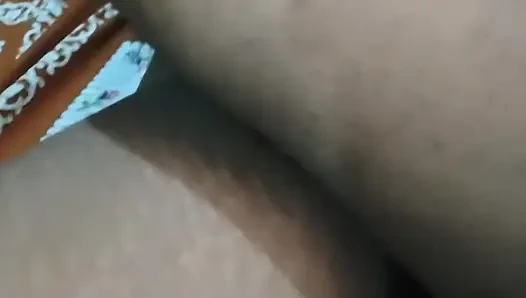 Ich habe meine schwägerin die ganze nacht hart im zimmer gefickt.