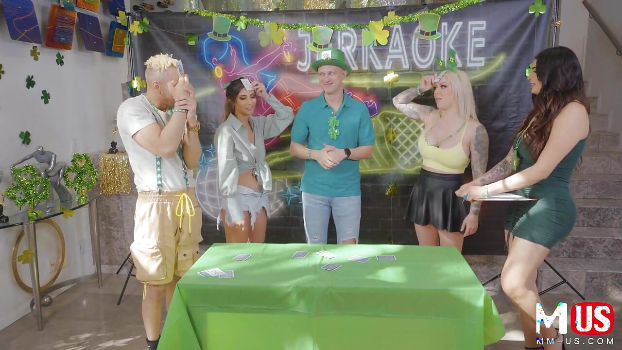 Jerkaoke - ספיישל אורגיה בהשתתפות ג'יאנה דיור, קארמה Rx ועוד