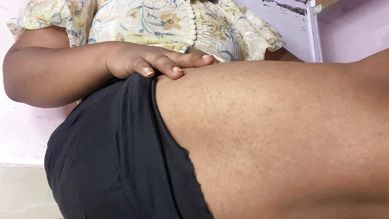 tamil flicka fitta fingrar bröst show