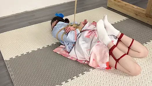The Climax Version of Wearing a Kimono on a Sunny Day