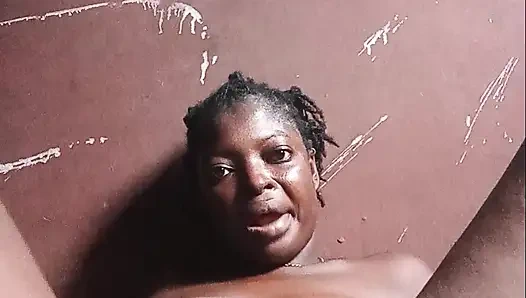 Моя киска Kpomo очень толстая