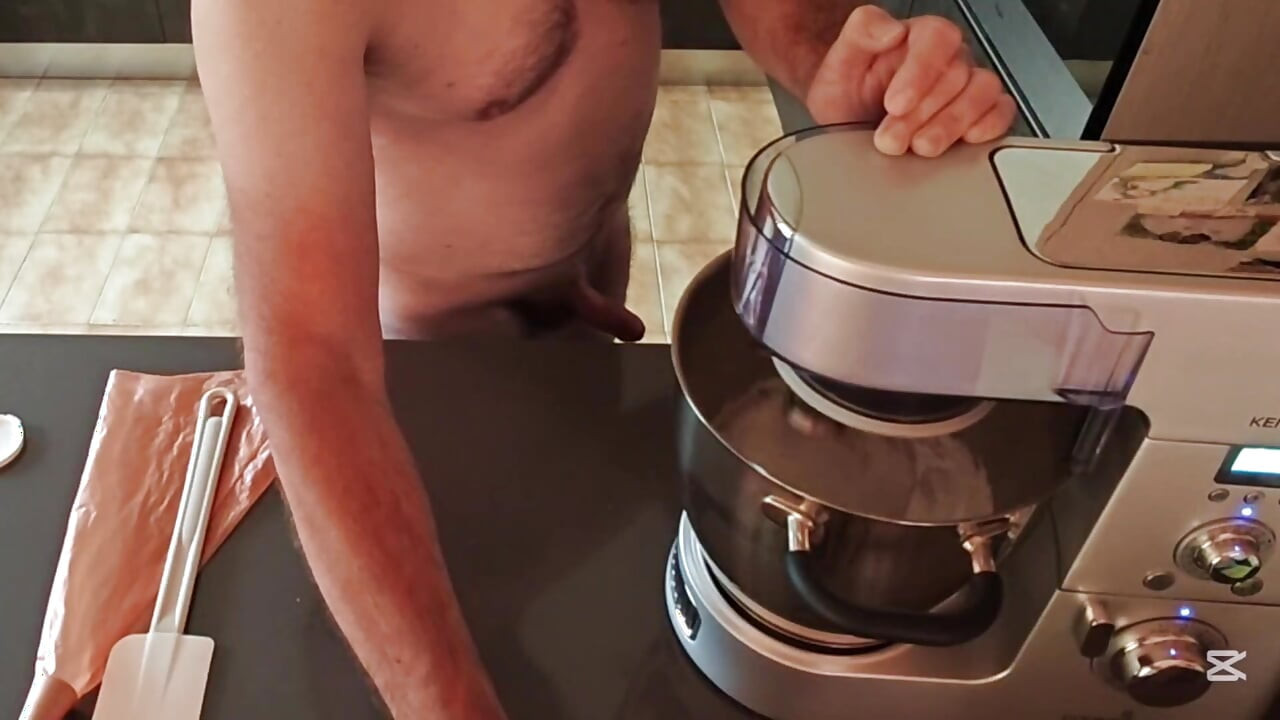 Cicci77 masturbates Pedro to collect the last cumshot and then prepares a small batch of meringues for a dear fan of his