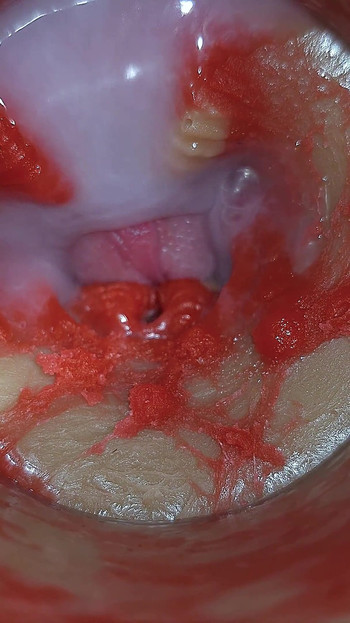 Kamera Unutar Duboke Pičke Snima Vrlo Ogromnu Ejakulaciju Sperme Asmr
