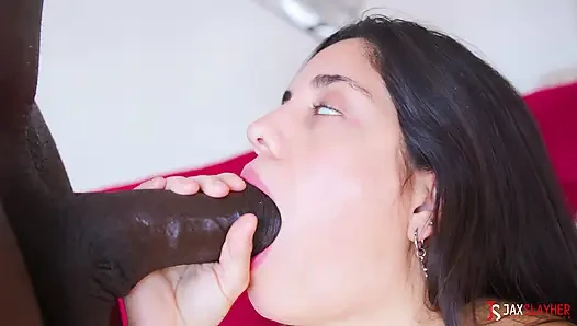Petite Argentine Babe Loves Anal