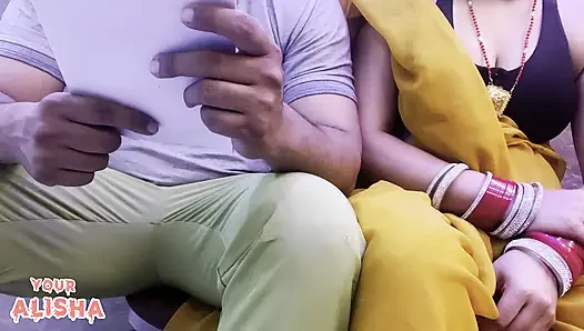 Postman laya Chithi ,Chiti Padte hi Alisha Karne Lagi Choot Mein Ungli...