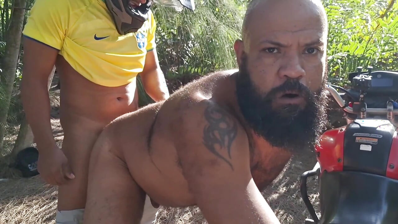 Stepfather Barbudo - the Deviation of the Motorcycle Courier Intense Sex in the Woods.
