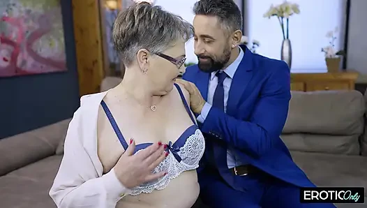 Grandma Ilse Is as Horny as a 20-year-old, Her Young Arabian Stallion Loves Her Plump Body