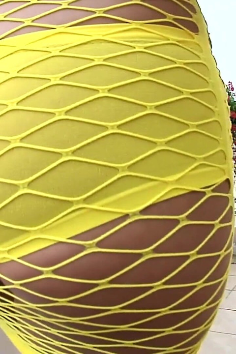 Beautiful Czech Girl with Big Tits Shows Her Yellow Outfit