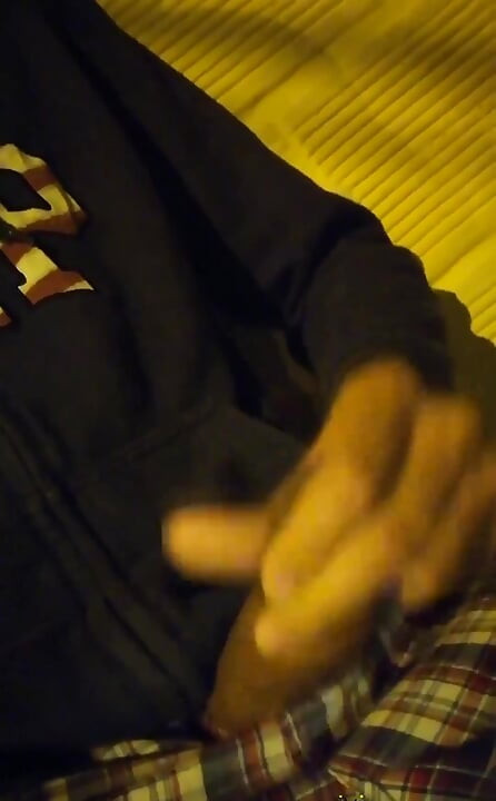 J'adore me branler dehors