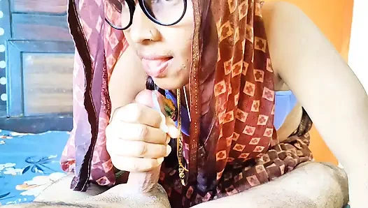The sister-in-law of the Desi village takes semen in her mouth with a big desi cock.