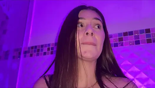 MY TEACHER DOESNT LET ME GO TO THE BATHROOM