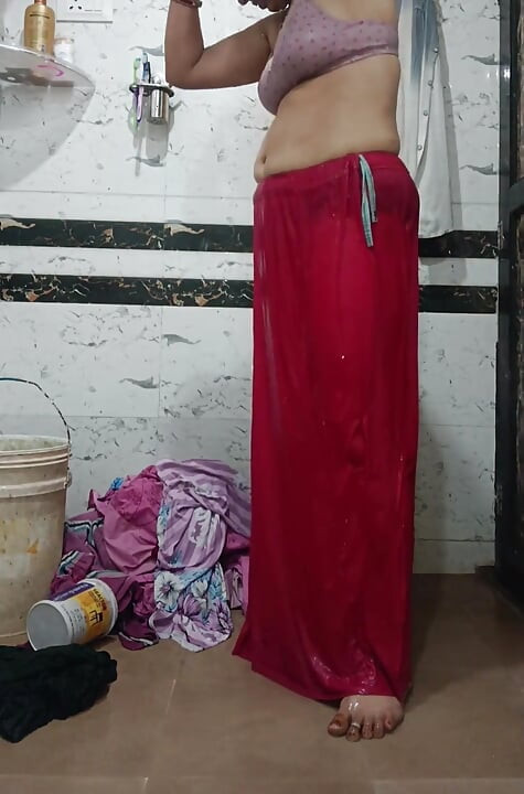 Indiancă Priya Bhabi Corp frumos și Spectacol cu curul mare