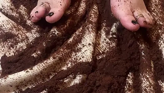 Ayak ayaklar pastada