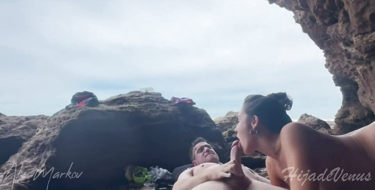 I Meet a Nymphomaniac on the Beach and She Makes Me Cum Twice