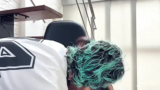 KAMU PUNYA MEMEK TEBAL!!