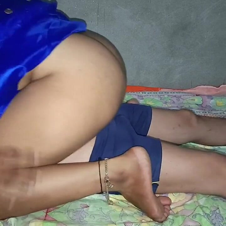 Young Boy Cums Inside Me While Having Sex with Hot Aunty